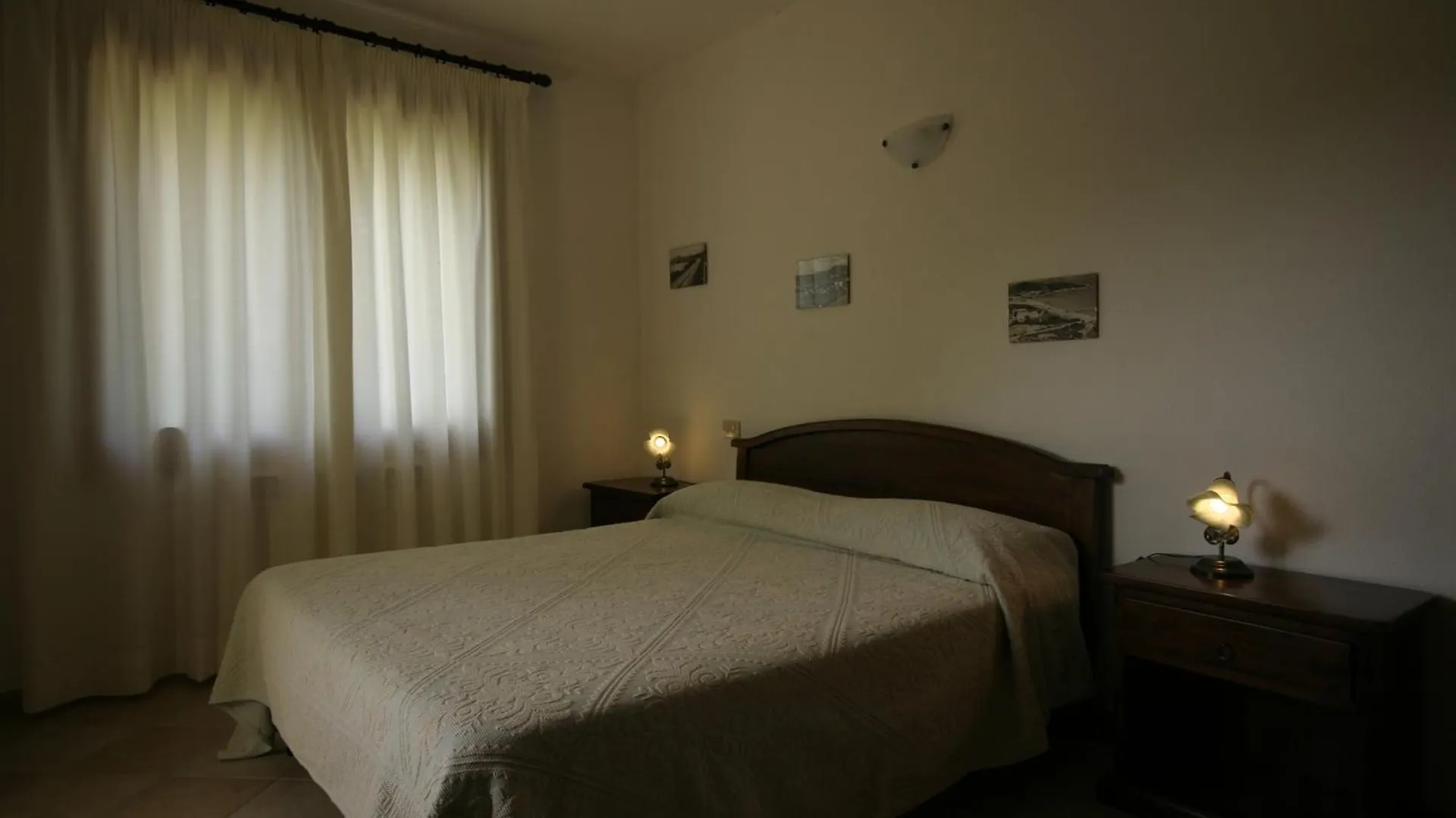 템피오파우사니아 Conca Marina B&B 이탈리아
